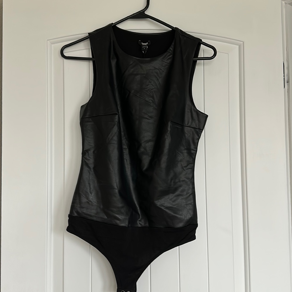 NEW! Body contour never worn faux leather